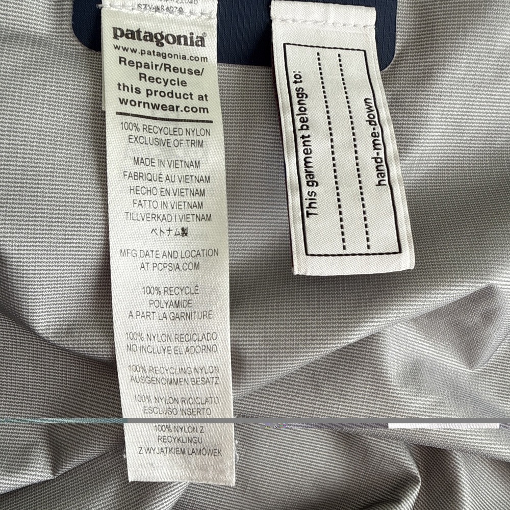 Patagonia Kids XL 14Rain Jacket Torrentshell Black Hooded Waterproof Coat - Picture 6 of 9